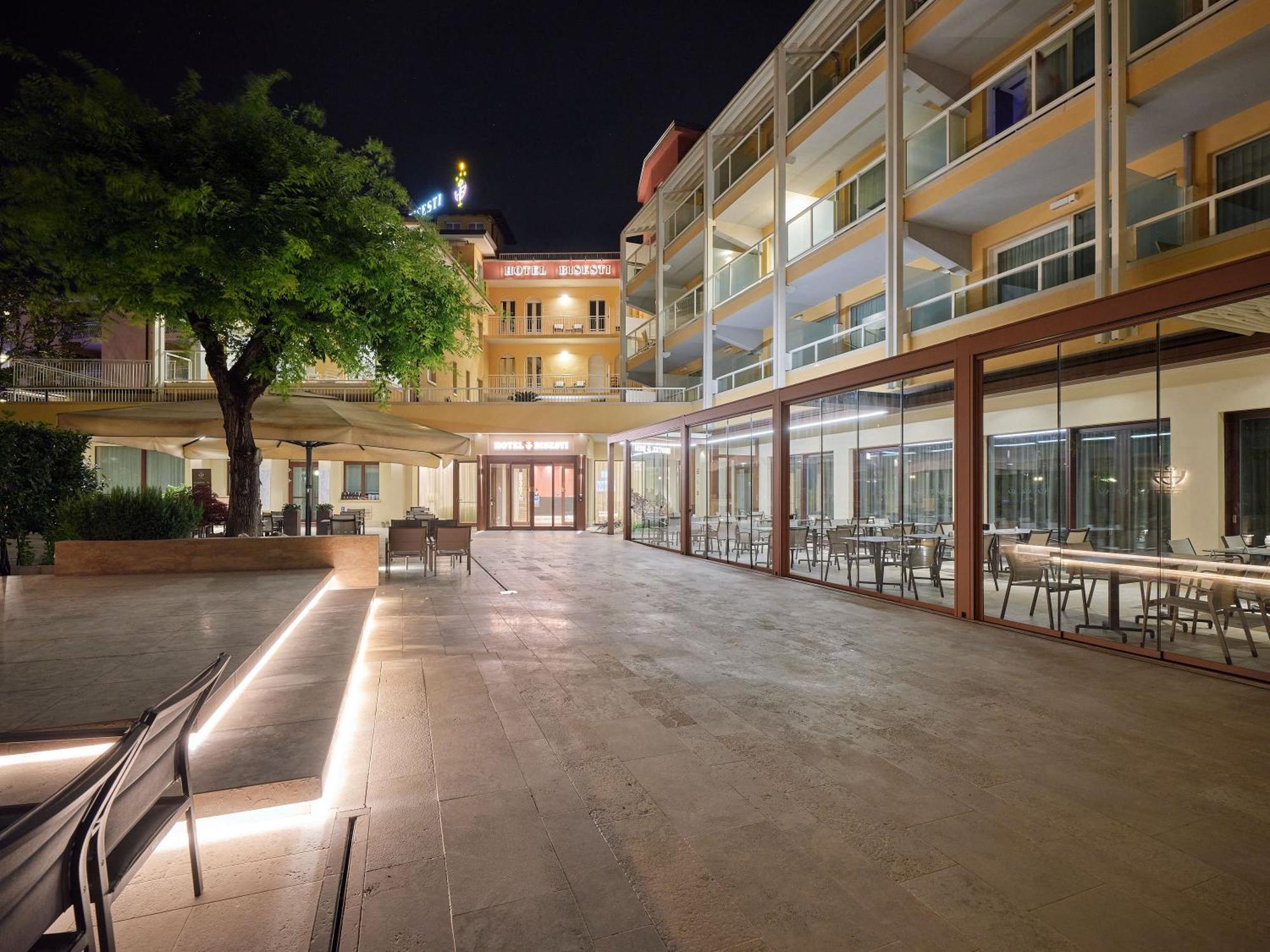 Hotel Bisesti ***S Garda  Zewnętrze zdjęcie