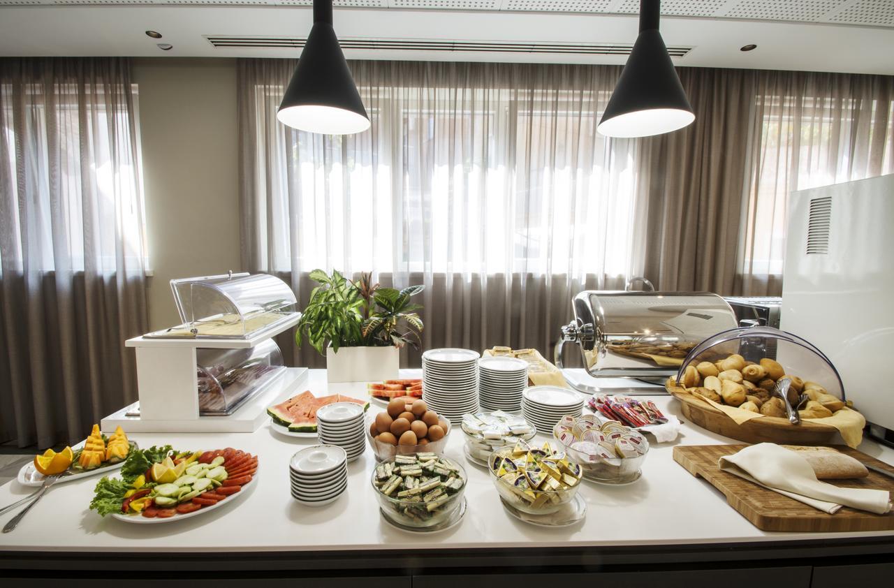 Hotel Bisesti ***S Garda  Zewnętrze zdjęcie