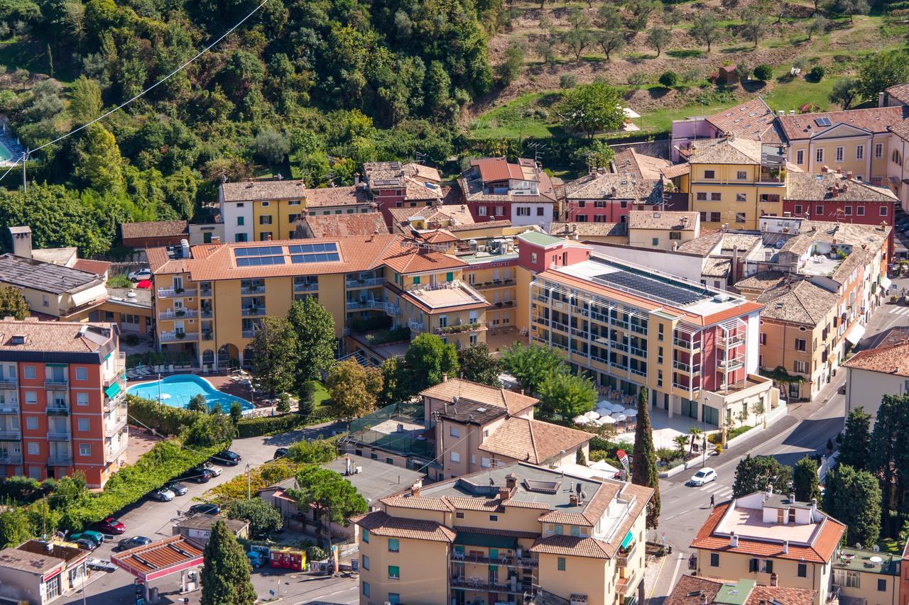 Hotel Bisesti ***S Garda  Zewnętrze zdjęcie